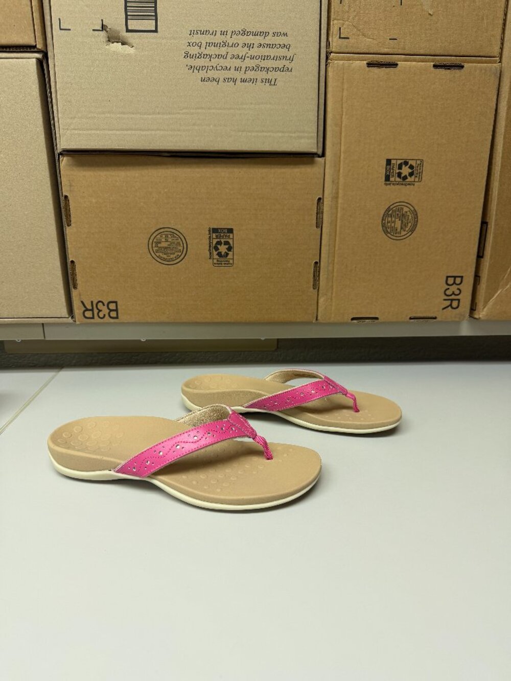 Vionic Alia sandals - pink - size 9